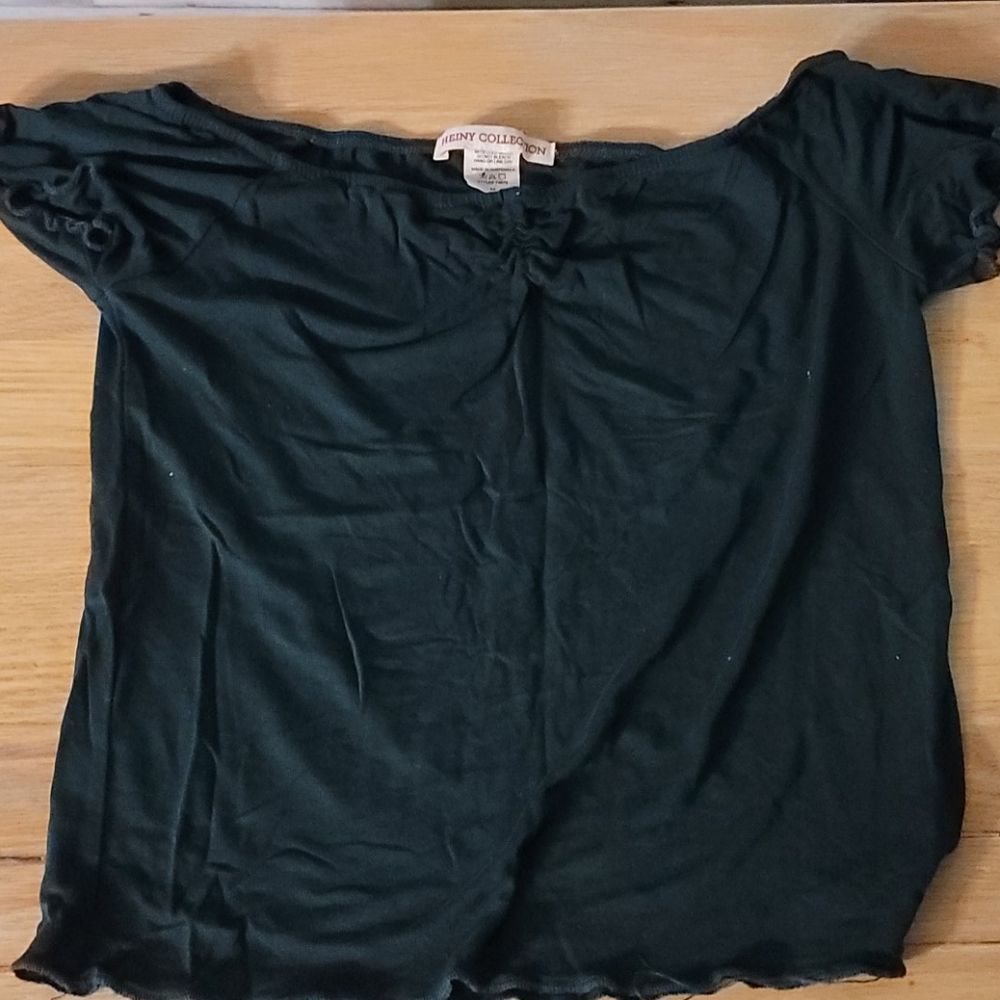 Green crop top
